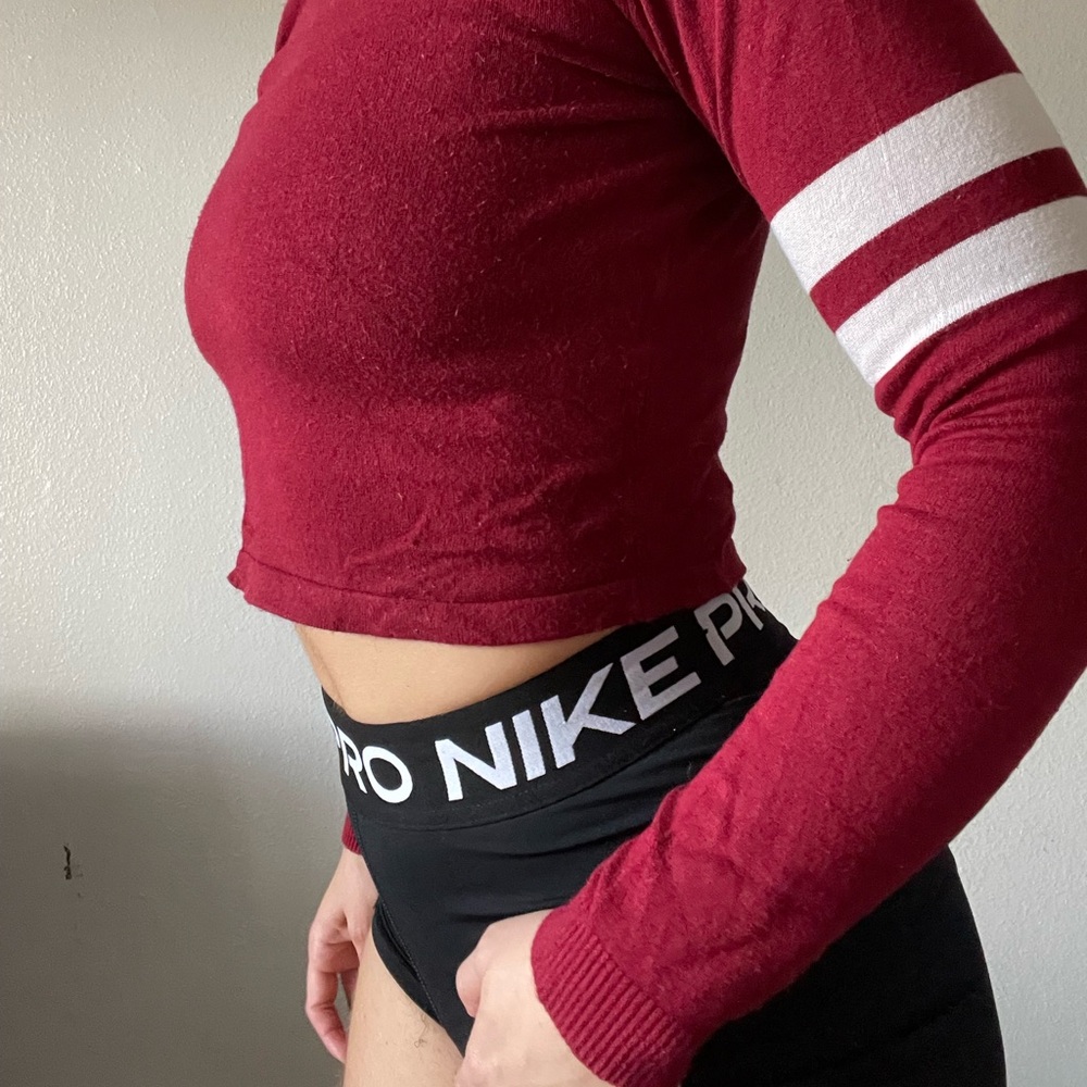 Forever21 Sweater - Picture 3 of 9